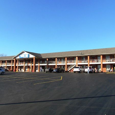 Travel Inn & Suites Frankfort Eksteriør billede