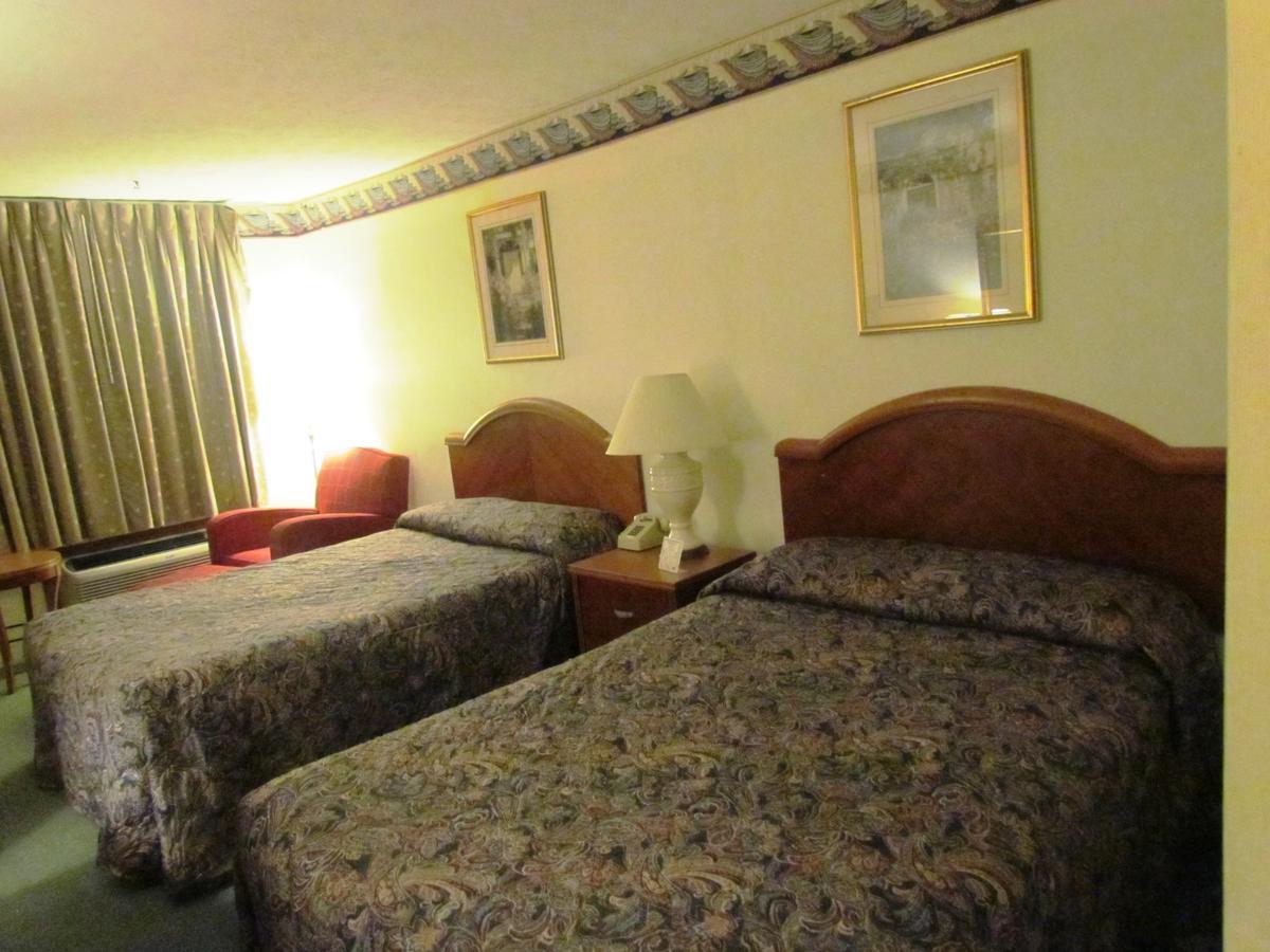 Travel Inn & Suites Frankfort Eksteriør billede