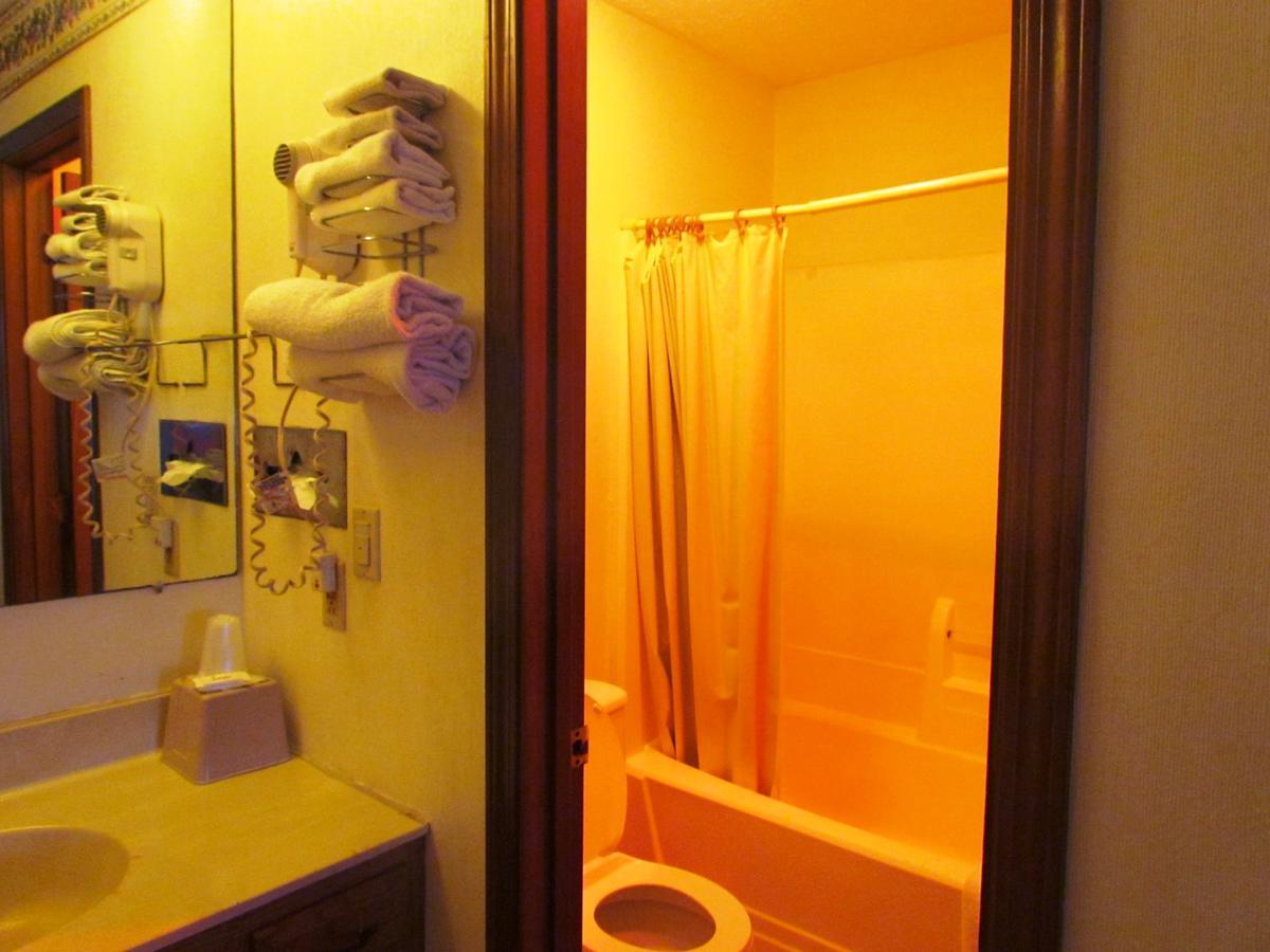 Travel Inn & Suites Frankfort Eksteriør billede